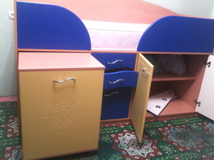 Детская кровать с встроенным выдвижным столом - Изображение #4, Объявление #724792